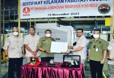 Kemandirian Industri...