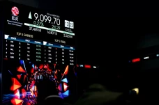IHSG Berakhir Melemah...