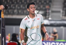 Sikat Chi Yu Jen, Alwi...