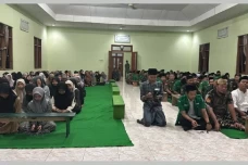 Ratusan Santri dan Kader...