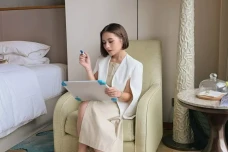 Open to Work, Prilly...