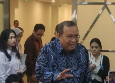 Iman Rachman Mundur,...