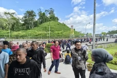 KJRI Kuching Dampingi...