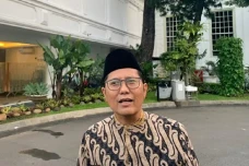 Presiden Janji Akan...