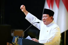 Prabowo Dinilai Belum...
