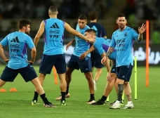 Timnas Argentina Bermarkas...