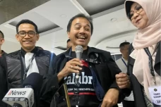 Roy Suryo Cs Jalani...