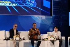 Ariel Noah Buka Suara...