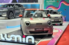 2 Mobil Konsep Modifikasi...
