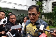 Prabowo Minta Percepat...