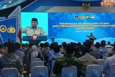 Presiden Heran Ada Profesor...