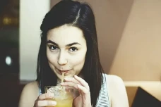 Jangan Langsung Minum...