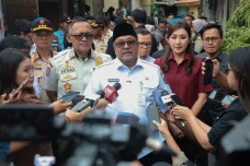 Rano Karno Persilakan...