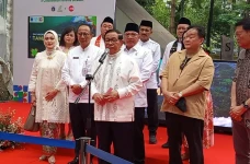 Halte di Luar Jakarta...