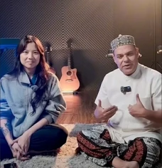 Gaet Danilla Riyadi,...