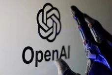 OpenAI Kembangkan Kacamata,...