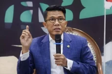 Anggaran MBG Dianggap...