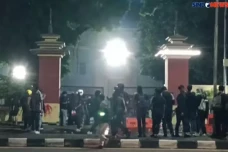 Demo di Polda DIY Ricuh,...