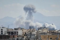 Konflik AS-Iran Berpotensi...