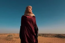 Sempat Terjebak di Dubai,...