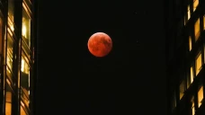 Gerhana Bulan Merah...