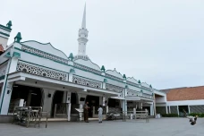 Jadwal Salat dan Imsakiyah...