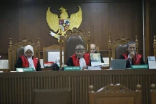 Soal Permohonan Sita...