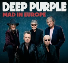 Konser Deep Purple di...
