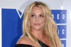 Britney Spears Ditangkap...