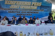 Bea Cukai-BNN Bongkar...