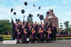 10 Universitas Terbaik...