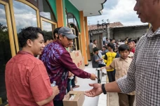 Pembangunan Ekonomi...