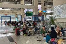 Arus Mudik 2026 di Terminal...