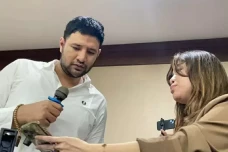 Kamelia Akhirnya Buka...