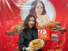 Kembangkan Bisnis Keluarga,...