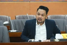 Anggota DPR Sesalkan...