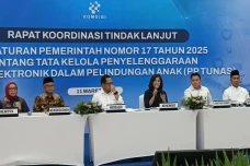 Komdigi Gandeng 5 Kementerian,...