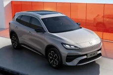 MG 4X Diluncurkan, Crossover...