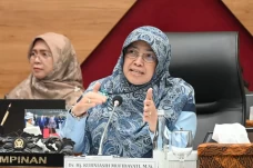 Guru Honorer Layak Dapat...