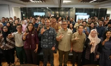 Resmi Akhiri Program...