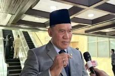 Pemerintah Diminta Tambah...