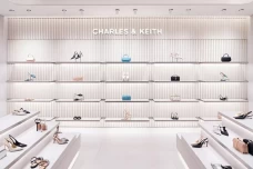 CHARLES & KEITH Luncurkan...
