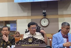 DPR Minta Polri dan...