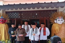 Fauzi Bowo: Tradisi...
