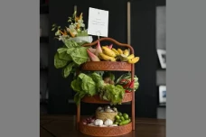 Melihat Hampers Lebaran...