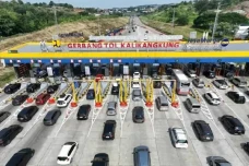 Kemacetan Gerbang Tol...