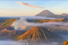 Gunung Bromo Buka Lagi...