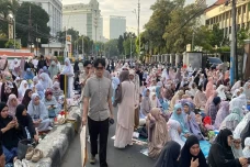 Jemaah Salat Idulfitri...