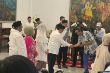 Momen Halalbihalal Warga...