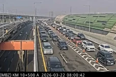 Lebaran Kedua, Tol Layang...